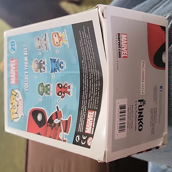 Deadpool funko pop - Picture 2 of 2